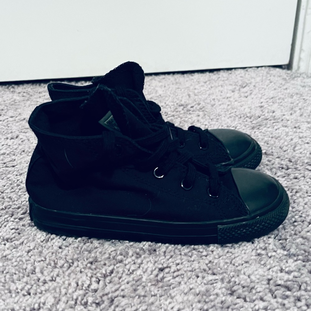 Converse black high tops | kids size 10